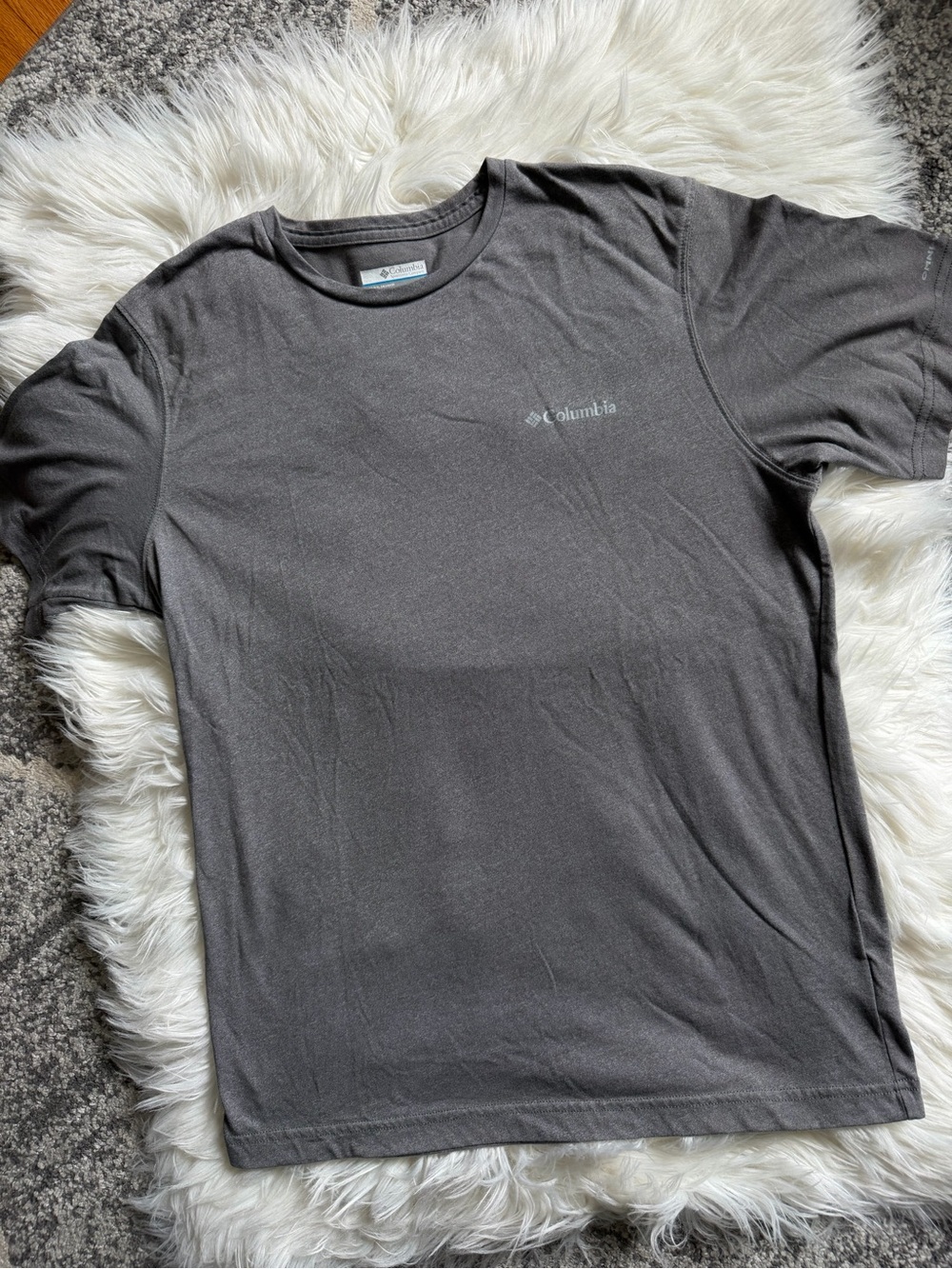 Columbia tshirt - Picture 1 of 5